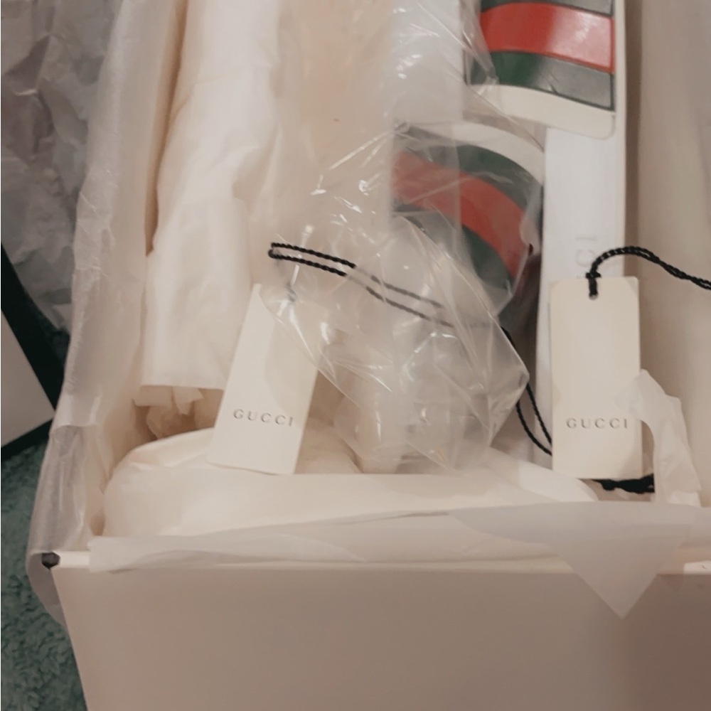 Gucci pursuit slides 7m/9w great condition - Picture 2 of 8